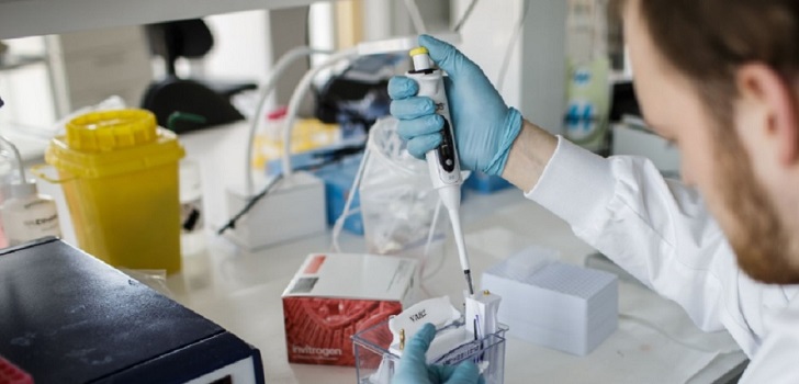 Laboratorio farmacéutico Moderna se dispara un 30% en bolsa después de anunciar datos positivos sobre su vacuna