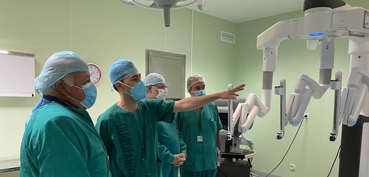 Andalucía invierte 2,9 millones de euros para llevar el Da Vinci al Hospital Universitario de Jaén