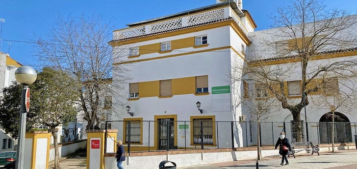 El Hospital Ribera Almendralejo amplía la asistencia sanitaria con cuatro consultas