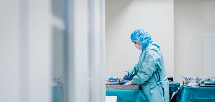 Los hospitales privados incorporan 5.000 profesionales en el año del estallido de la pandemia