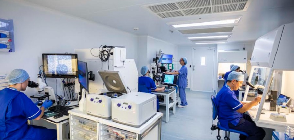 KKR ficha a Arcano para la venta de las clínicas IVI que exige la Cnmc