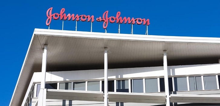 Johnson&Johnson reduce un 49% su beneficio en el primer semestre