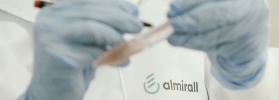 Almirall y Eloxx firman un acuerdo exclusivo de licencia para patologías dermatológicas raras
