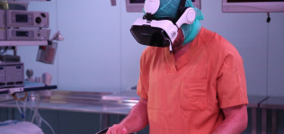 El Vall d’Hebron se pasa a la realidad virtual: primera intervención de prótesis de cadera grabada en España