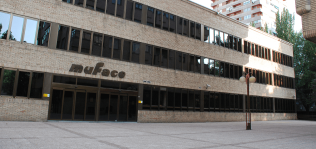 Adeslas lidera la asistencia sanitaria en España de los funcionarios de Muface