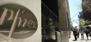 Pfizer triplica su beneficio en 2017 tras ganar 8.600 millones de euros