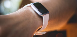 Fitbit recibe luz verde de las autoridades sanitarias para su aplicación de electrocardiograma