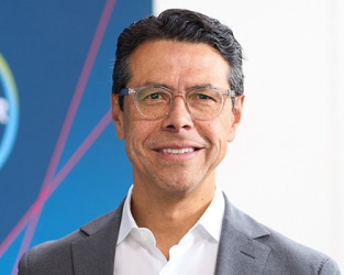 Bayer designa al colombiano Julio Triana como presidente de la división Consumer Health