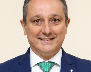 Juan Pedro Rísquez es reelegido vicepresidente del consejo general de COF