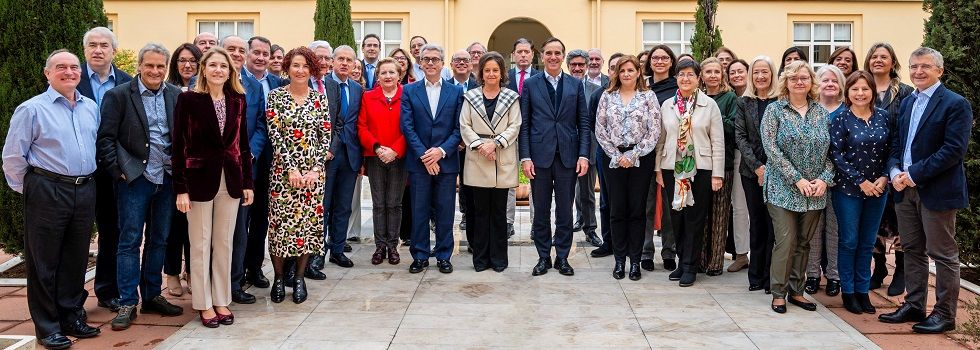 Farmaindustria pone el foco en la inteligencia artificial junto a las comunidades aut&oacute;nomas