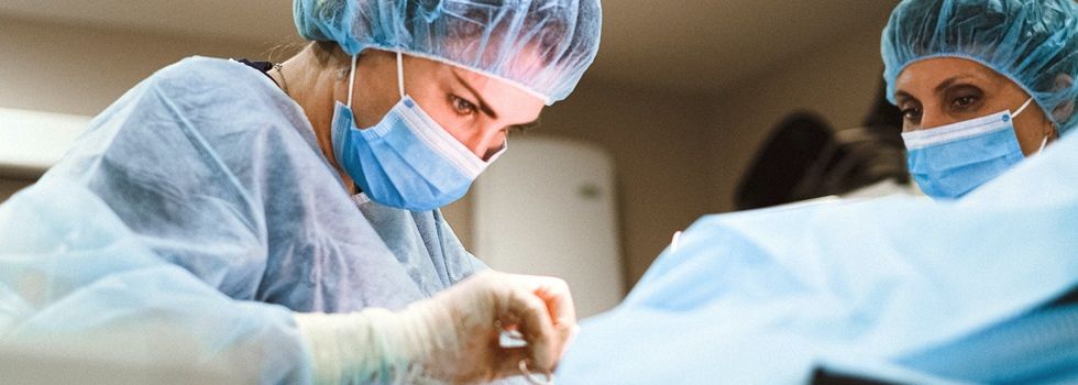 &lsquo;Too young too old&rsquo;: &iquest;Cu&aacute;ntos a&ntilde;os tienen las empresas de salud en Espa&ntilde;a?