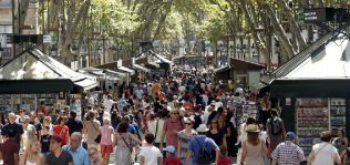 Los extranjeros impulsan el crecimiento de la población española, hasta 47,1 millones