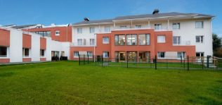 DomusVi negocia la compra del grupo francés Residalya