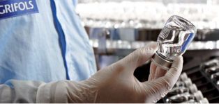 Grifols completa el estudio sobre su terapia contra el Alzheimer