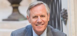 I. Fernández-Cid: “El sector público no podrá cuidar de los que no puedan pagar una residencia”