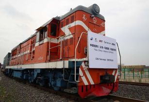 El Gobierno de España se prepara para recibir un tren de China con más de 34 millones de mascarillas