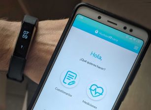 Ferrer y HumanITcare acuerdan implantar herramientas de telemedicina en diez hospitales