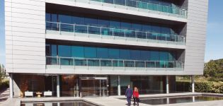 Indukern suelta lastre y vende su divisi&oacute;n qu&iacute;mica