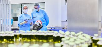 El escáner de la semana: De la venta de Grifols en China al impulso del empleo en salud